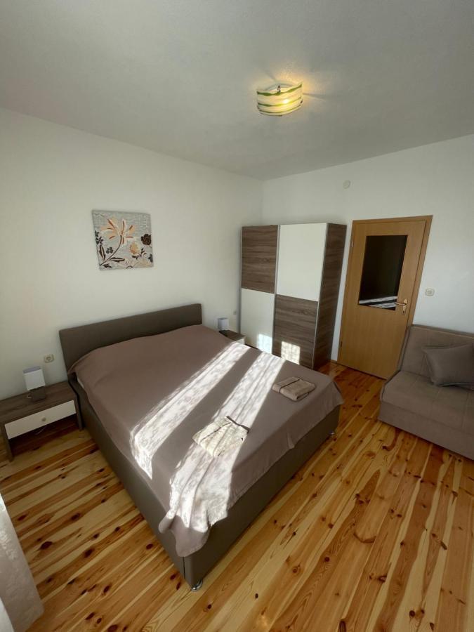 Ivan I Matej Apartments 블라체 외부 사진