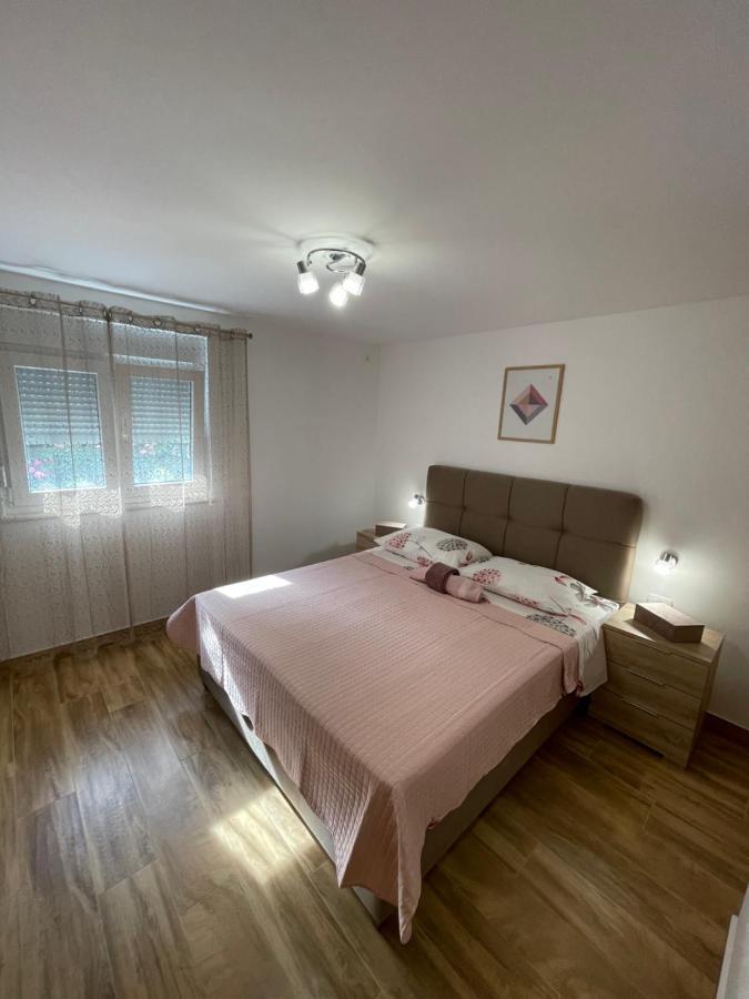 Ivan I Matej Apartments 블라체 외부 사진